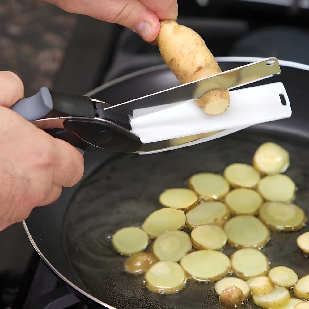 2-in-1 Clever Cutter / Kitchen Knife